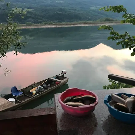 Vikendica Vilcek Holiday home *
