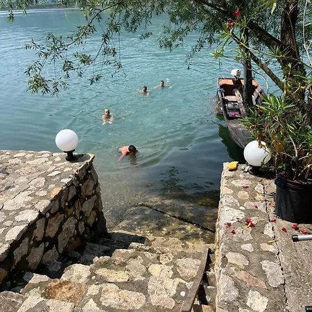 Vikendica Vilcek Casa vacanze